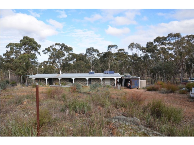 16 Pierce Hill Road, Dunolly VIC 3472