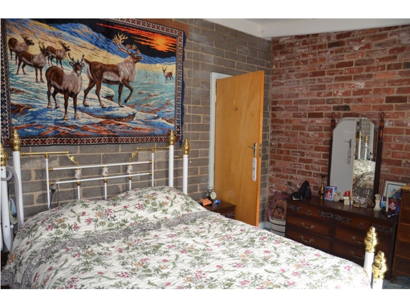 16 Pierce Hill Road, Dunolly VIC 3472