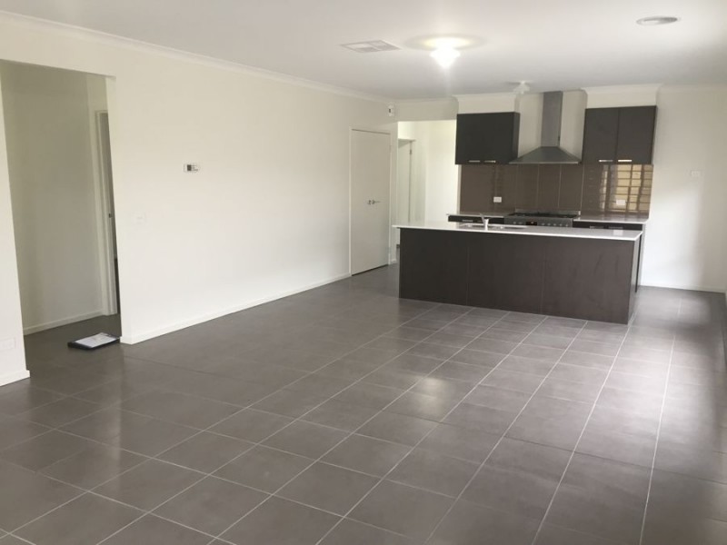 67 Noranda Circuit, Melton West VIC 3337