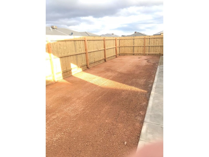 67 Noranda Circuit, Melton West VIC 3337