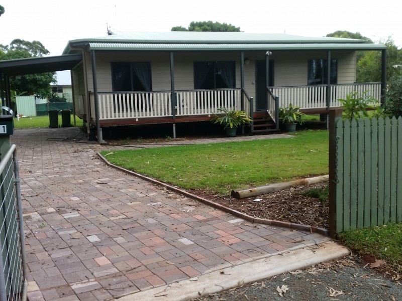 11 McBean Road, Karragarra Island QLD 4184