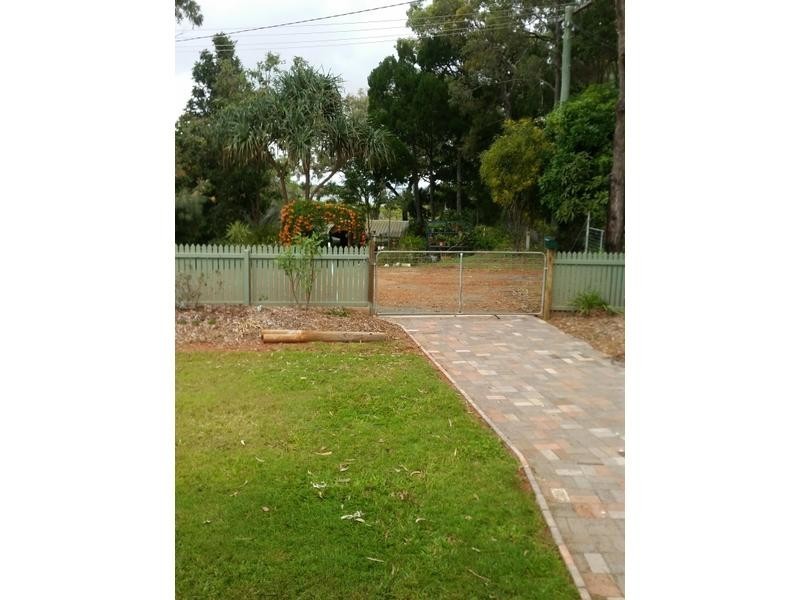 11 McBean Road, Karragarra Island QLD 4184