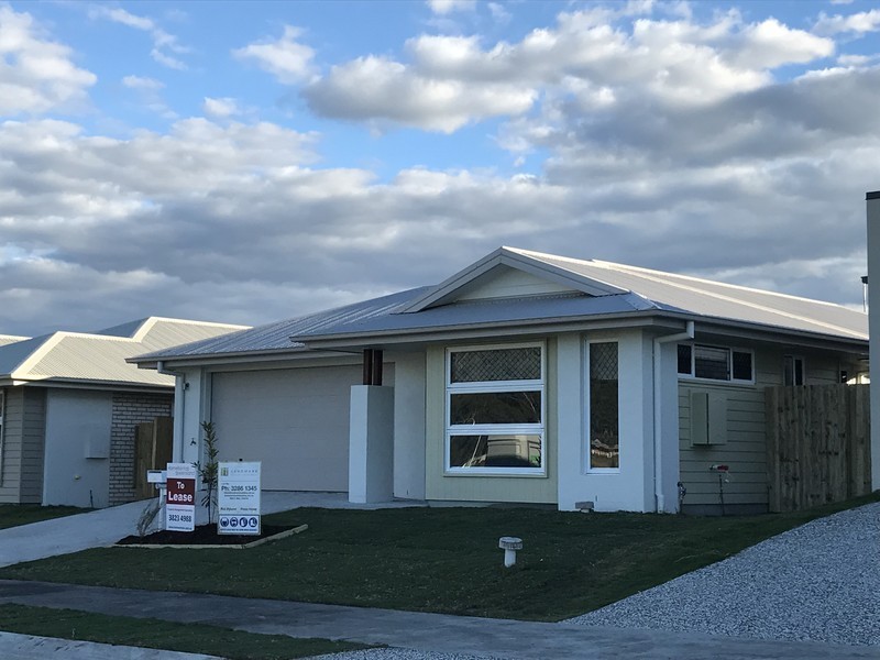 8 Creekstone Avenue, Redbank Plains QLD 4301