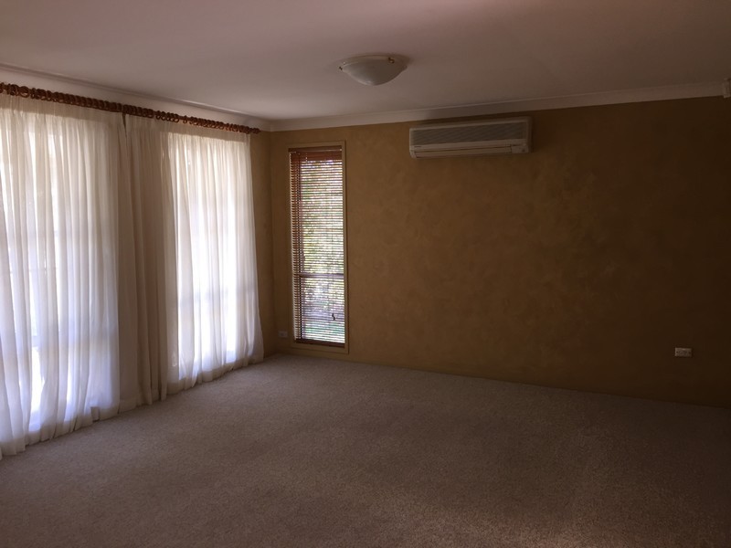 18 Ben Lexcen Court, Mount Warren Park QLD 4207