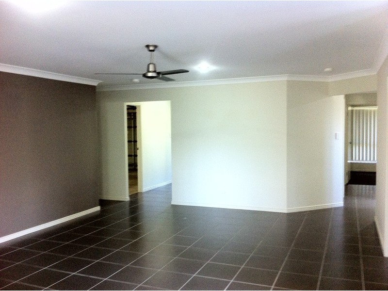 9 Tranquility Circuit, Brassall QLD 4305