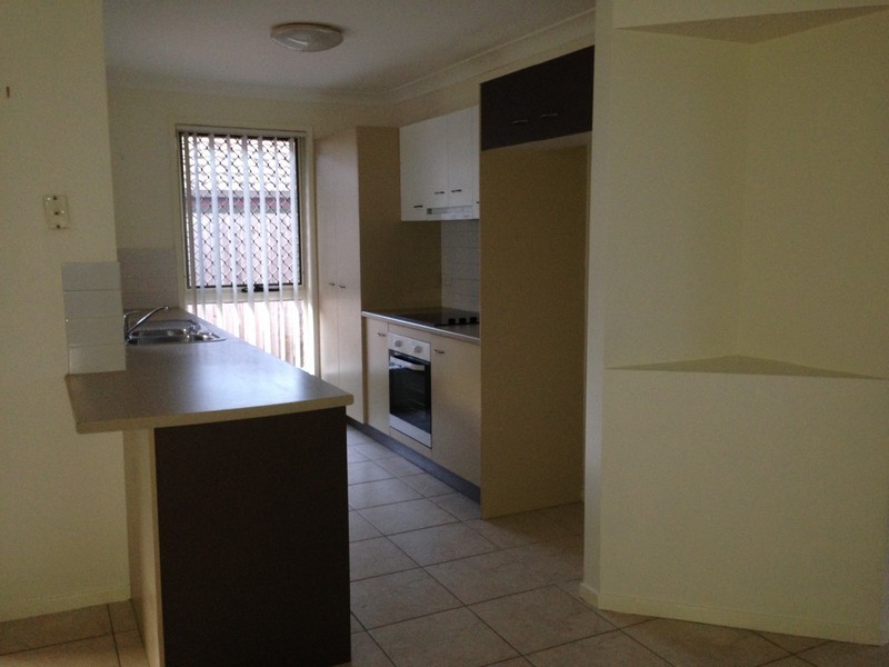 6 Green Place, Redland Bay QLD 4165