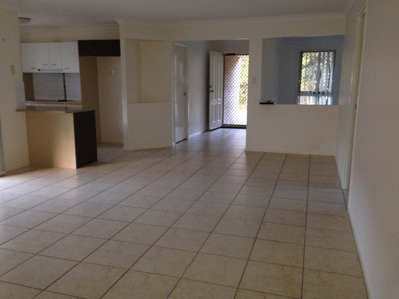 6 Green Place, Redland Bay QLD 4165