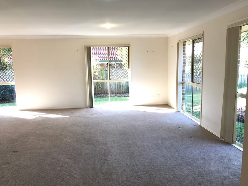 38 School Road, Victoria Point QLD 4165