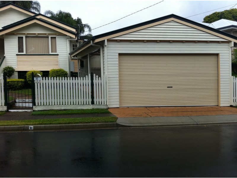 31 Glindemann Drive, Holland Park QLD 4121