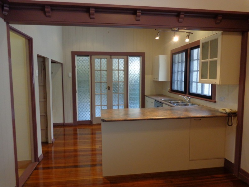 31 Glindemann Drive, Holland Park QLD 4121