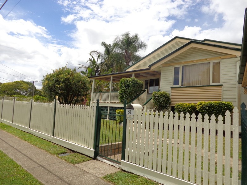 31 Glindemann Drive, Holland Park QLD 4121