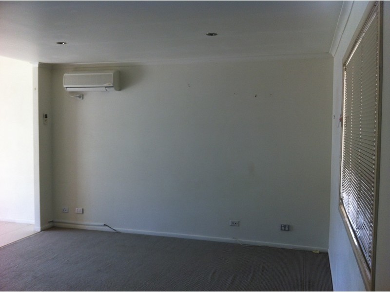 8 Olympic Court, Eagleby QLD 4207