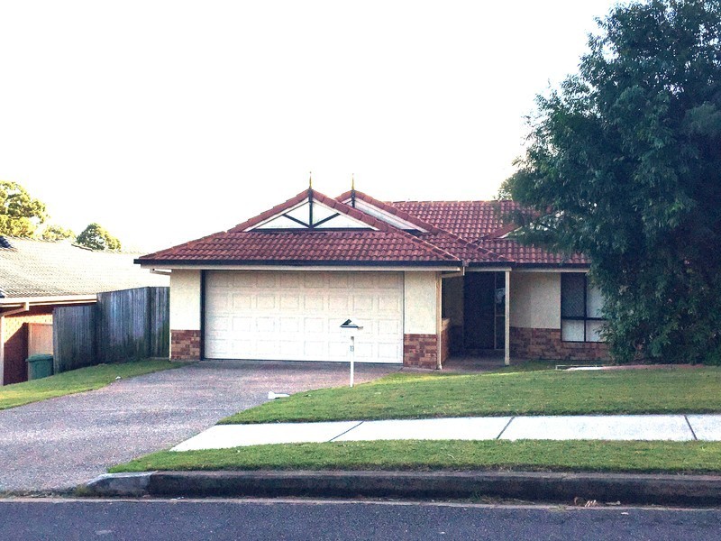 11 Larbonya Crescent, Capalaba QLD 4157