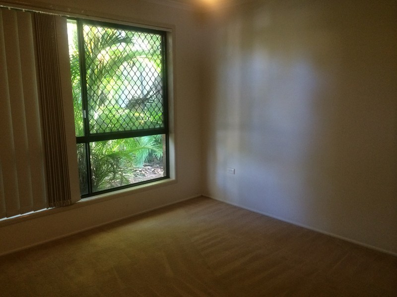 12 Sylvania Street, Wellington Point QLD 4160