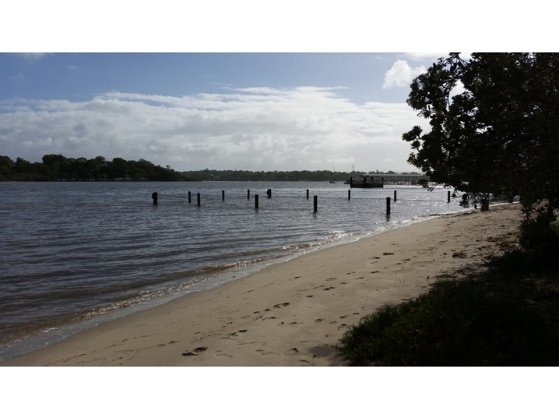 11 McBean Road, Karragarra Island QLD 4184