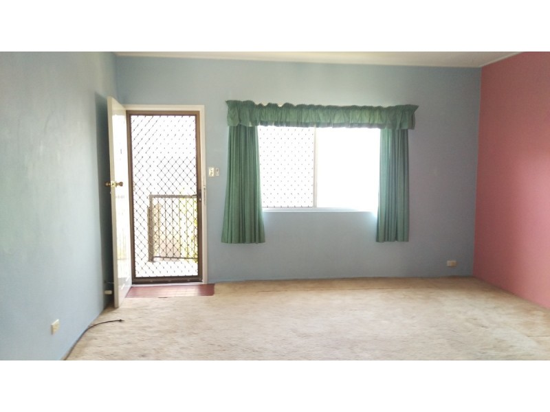 2/12 Murlong Crescent, Palm Beach QLD 4221