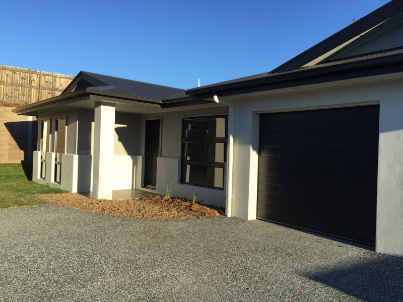 2/12 Christie Crescent, Bellbird Park QLD 4300