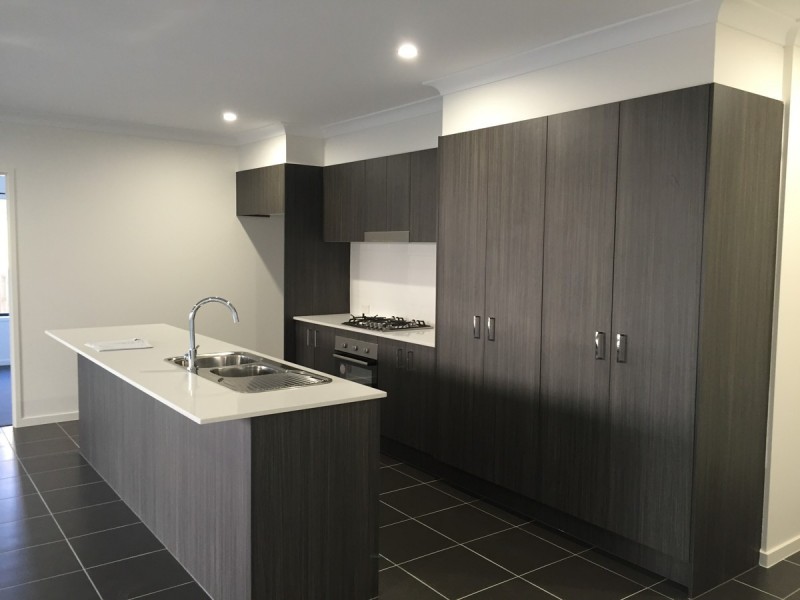 2/12 Christie Crescent, Bellbird Park QLD 4300