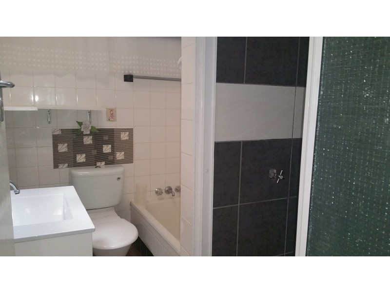 28 Base Street, Victoria Point QLD 4165