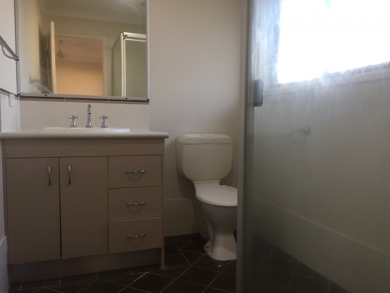 1 Spike Street, Redland Bay QLD 4165