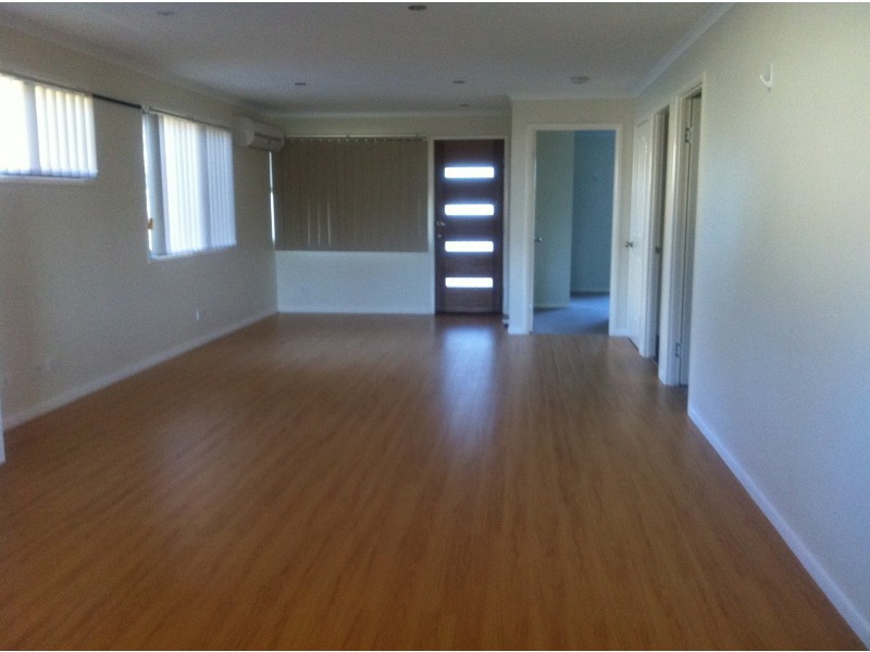 3 Emerald Crescent, Springfield Lakes QLD 4300