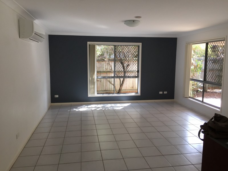 2 Whitsunday Place, Redland Bay QLD 4165