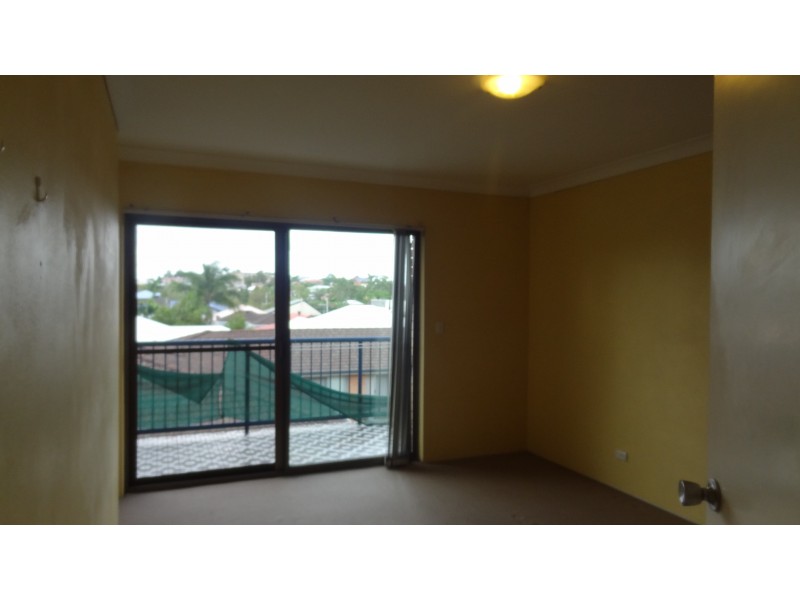 2/19 Alexandra Street, Balmoral QLD 4171