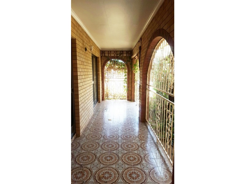 17 Tarcutta Street, Cleveland QLD 4163