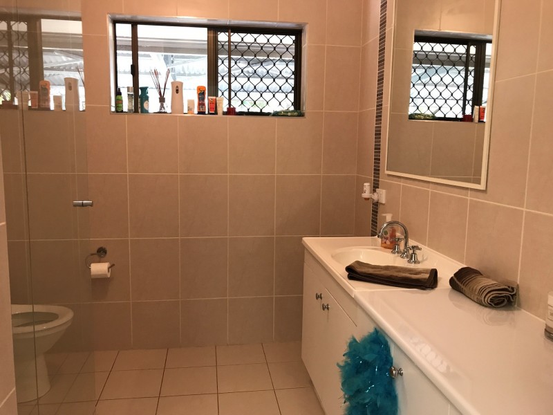 AVAILABLE ON RE AVAILABLE ON REQUEST, Cleveland QLD 4163