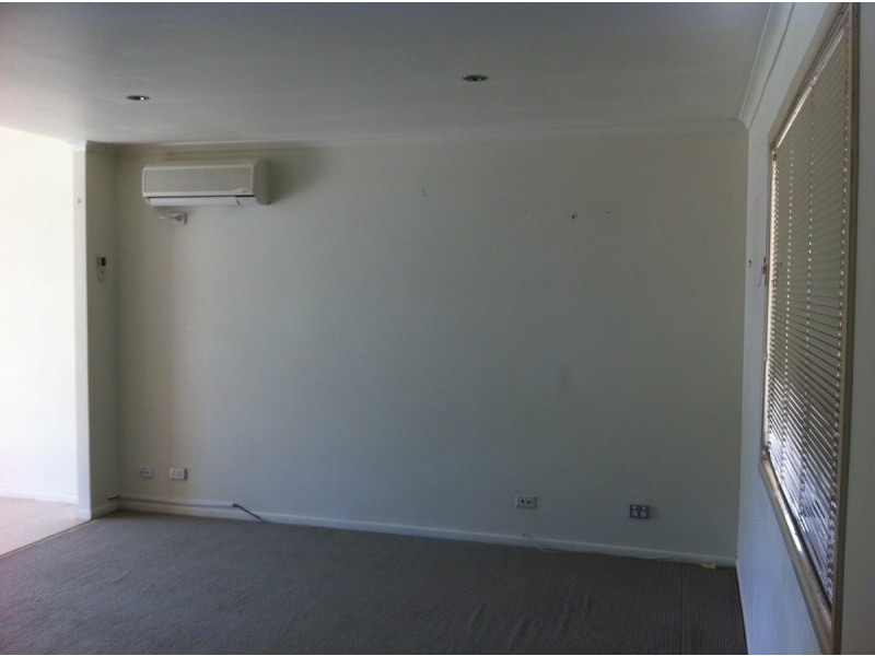 8 Olympic Court, Eagleby QLD 4207