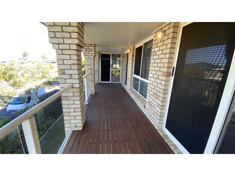 2 St Ives Court, Redland Bay QLD 4165