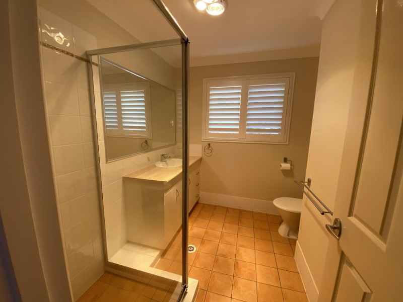 2 St Ives Court, Redland Bay QLD 4165