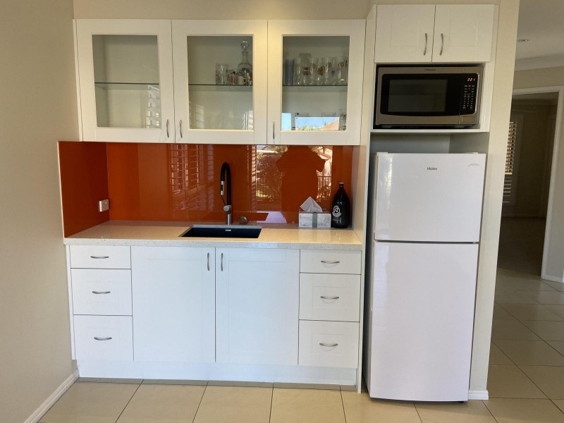 2 St Ives Court, Redland Bay QLD 4165