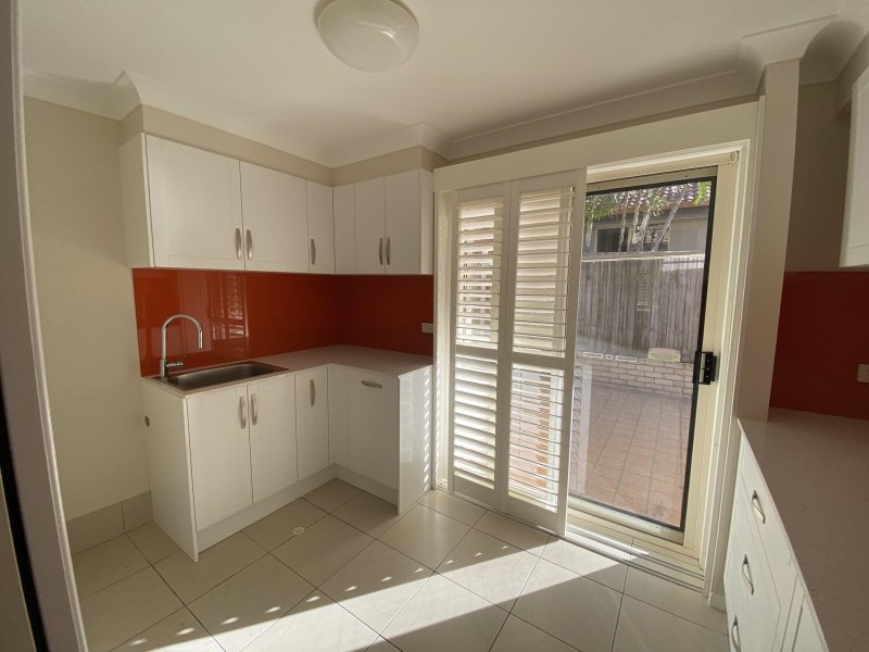 2 St Ives Court, Redland Bay QLD 4165