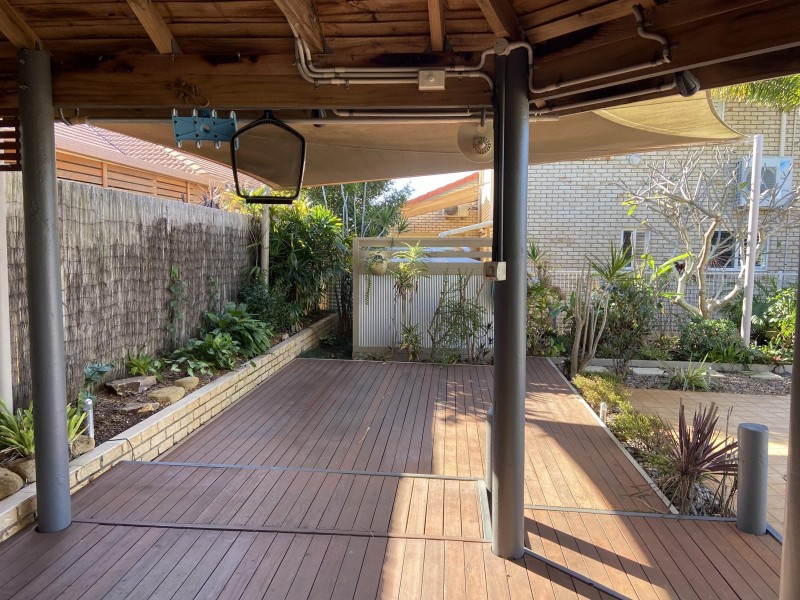 2 St Ives Court, Redland Bay QLD 4165