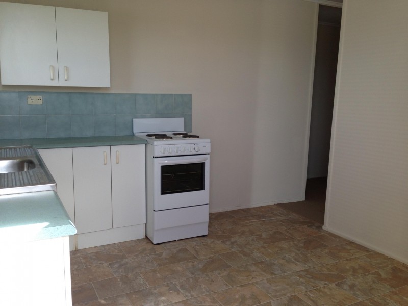 2/274 Queens Esplanade, Thorneside QLD 4158