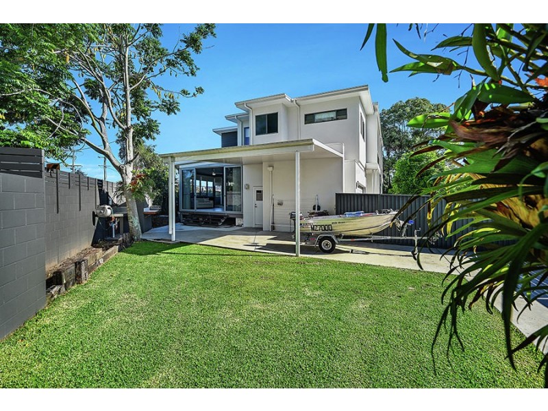 1/2 Elizabeth Street, Currumbin Waters QLD 4223