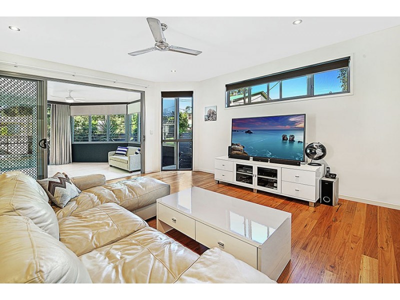 1/2 Elizabeth Street, Currumbin Waters QLD 4223
