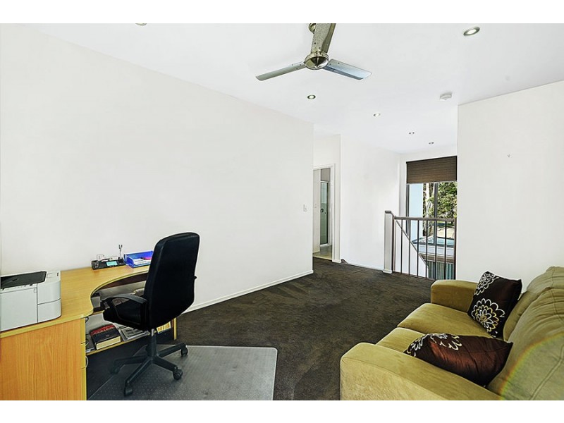1/2 Elizabeth Street, Currumbin Waters QLD 4223