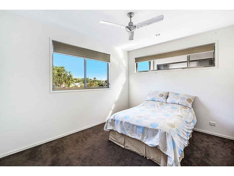 1/2 Elizabeth Street, Currumbin Waters QLD 4223