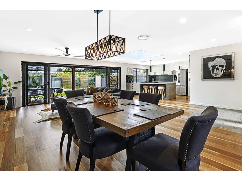 12 Colvillea Court, Palm Beach QLD 4221
