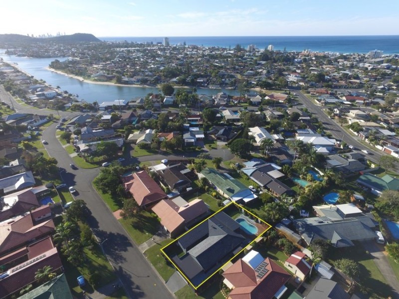 12 Colvillea Court, Palm Beach QLD 4221