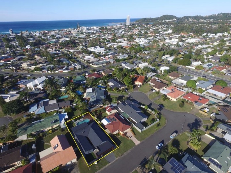 12 Colvillea Court, Palm Beach QLD 4221