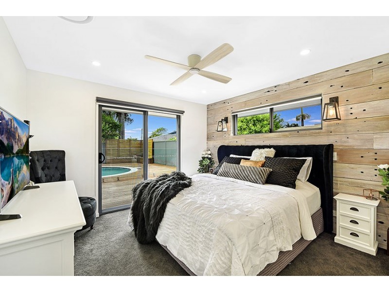 12 Colvillea Court, Palm Beach QLD 4221