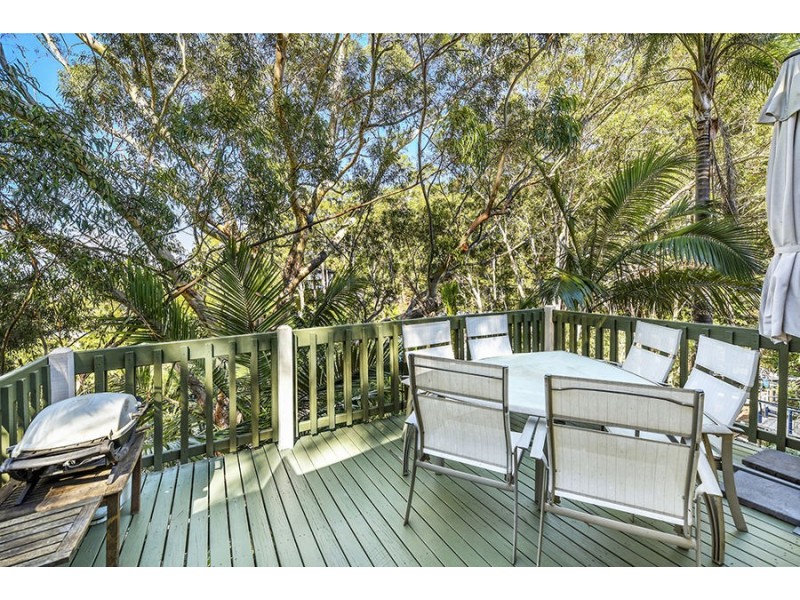 30 Domain Road, Currumbin QLD 4223