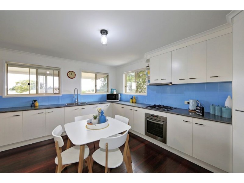 3 Saunders, Elliott Heads QLD 4670