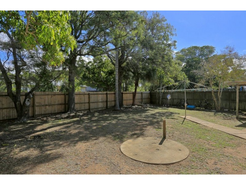 3 Saunders, Elliott Heads QLD 4670