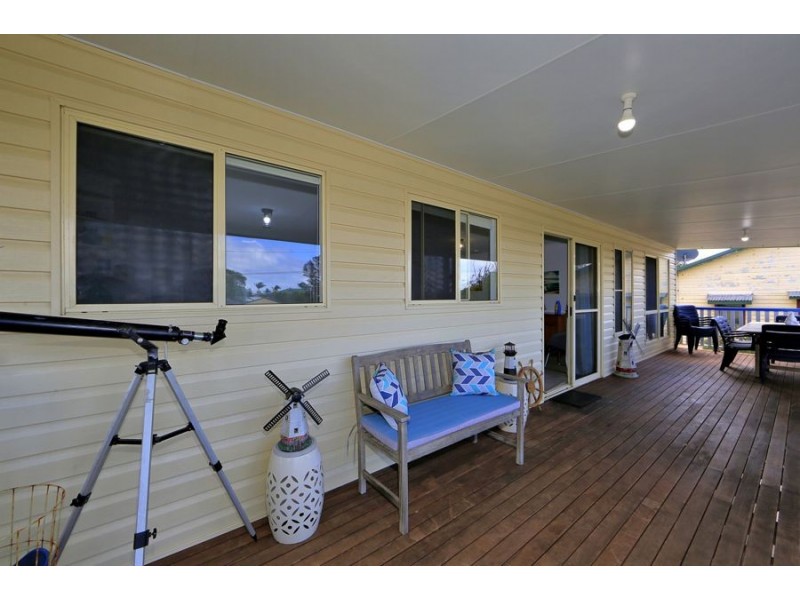 3 Saunders, Elliott Heads QLD 4670