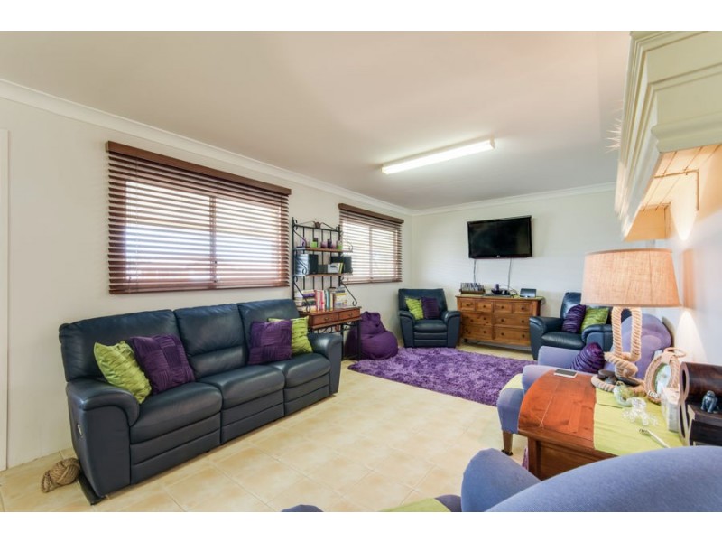 47 Bluewater drive, Elliott Heads QLD 4670
