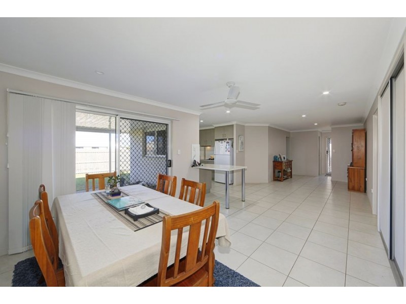 16 Byron street, Burnett Heads QLD 4670